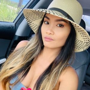 Meet your Posher, Clarissa